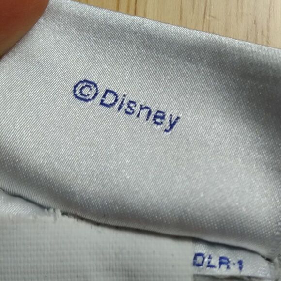 Vintage Disney Grizzly's River Run Donald Duck Crewneck Sweatshirt - Picture 6 of 9
